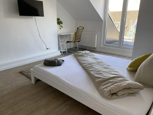 Miete 2 Zimmer Wohnung Düsseldorf | Ganze Wohnung | Düsseldorf | Wunderschöne und liebevoll 3 Zimmer Dachwohnung  in Düsseldorf | Hominext