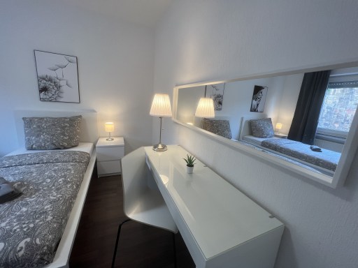 Miete 2 Zimmer Wohnung Köln | Ganze Wohnung | Köln | Design Wohnung in Köln Deutz für 4 Personen | Hominext