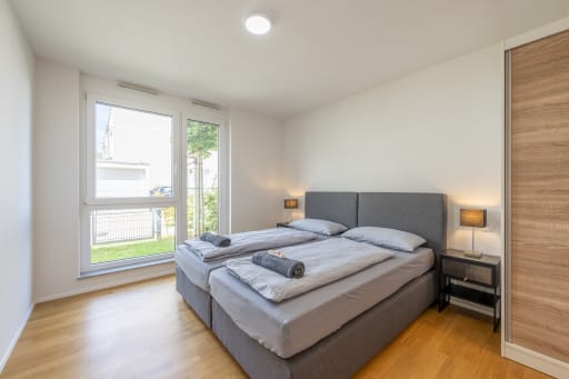 Rent 2 rooms apartment Holzgerlingen | Entire place | Holzgerlingen | EXQUIS 3-Zimmer Luxus Wohnung I Familien mit Haustier I Garten I Netflix I Homeoffice | Hominext