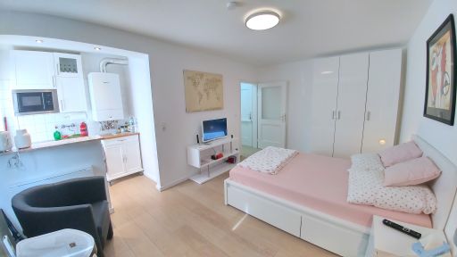 Rent 1 room apartment Köln | Entire place | Köln | Wunderschönes und charmantes Studio Apartment in Köln