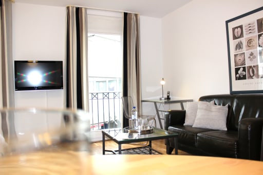 Miete 1 Zimmer Wohnung Köln | Ganze Wohnung | Köln | Tolles Apartment in bester Rheinlage von Köln | Hominext