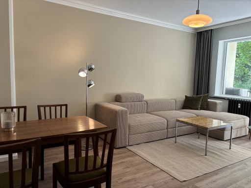 Rent 2 rooms apartment Berlin | Entire place | Berlin | Mid century Apartment "PAUL" , 80 qm , Balkon mit Parkblick, Gartennutzung , Erstbezug nach Komplettsanierung | Hominext