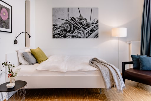 Miete 1 Zimmer Wohnung München | Ganze Wohnung | München | Comfort Single Apartment mit Balkon zum Garten