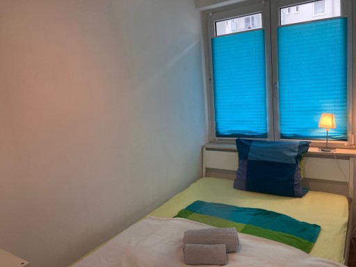 Rent 1 room apartment Hamburg | Entire place | Hamburg | Frisch renovierte und zentrale Wohnung Hamburg- U2/4 Burgstr | Hominext