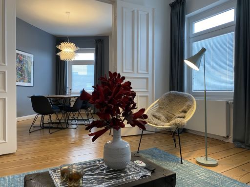 Rent 1 room apartment Hamburg | Entire place | Hamburg | Wunderschöne voll-möbelierte Altbau-Wohnung in City Lage mit Weitblick