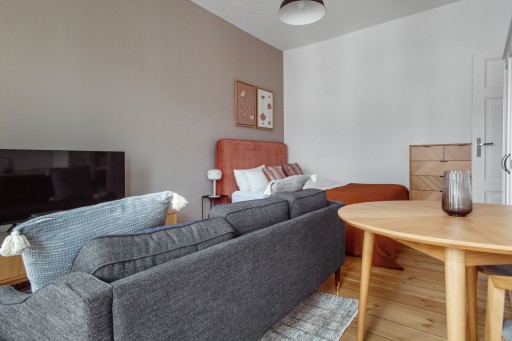 Miete 1 Zimmer Wohnung Berlin | Ganze Wohnung | Berlin | Wunderschön möbliertes Studio-Apartment in top Lage in Neukölln | Hominext