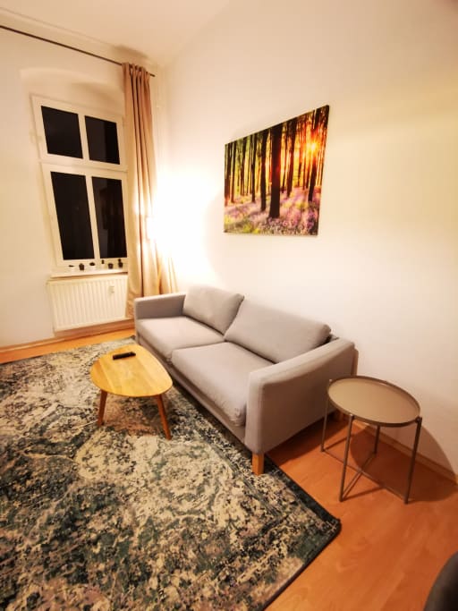 Rent 2 rooms apartment Berlin | Entire place | Berlin | Gemütlich Wohnung mit Balkon | Hominext