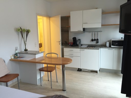 Rent 1 room apartment Düsseldorf | Entire place | Düsseldorf | Gemütliches Apartment in ruhiger Seitenstraße in der Nähe zum Hofgarten | Hominext