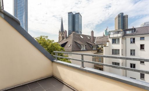 Rent 1 room apartment Frankfurt am Main | Entire place | Frankfurt am Main | Charmante, helle 3-Zimmerwohnung, möbliert, mit Fahrstuhl und großem Balkon | Hominext