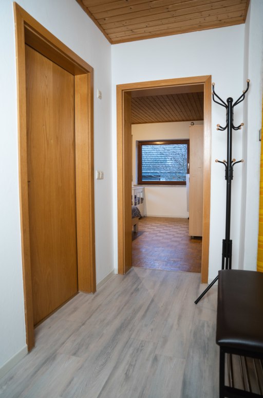 Rent 3 rooms apartment Armsheim | Entire place | Armsheim | 95m² Wohnung mit 3 Schlafzimmern für 7 Personen | Hominext