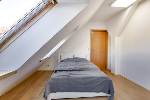 Miete 2 Zimmer Wohnung Berlin | Ganze Wohnung | Berlin | Dachgeschoss Wohnung mit sensationeller Sicht auf den Fernsehturm! Erstbezug nach vollständiger Möblierung | Hominext