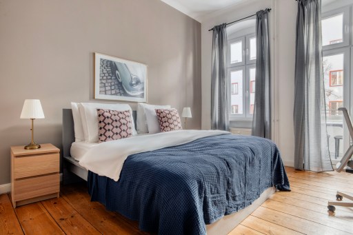 Rent 2 rooms apartment Berlin | Entire place | Berlin | Wunderschöne drei Zimmer Wohnung in grüner Lage nur wenige Minuten vom Mauerpark entfernt | Hominext