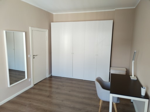 Rent 1 room apartment Berlin | Entire place | Berlin | Sonniges Apartment in Ku’damm-Nähe mit opt. Tiefgaragenstellplatz | Hominext