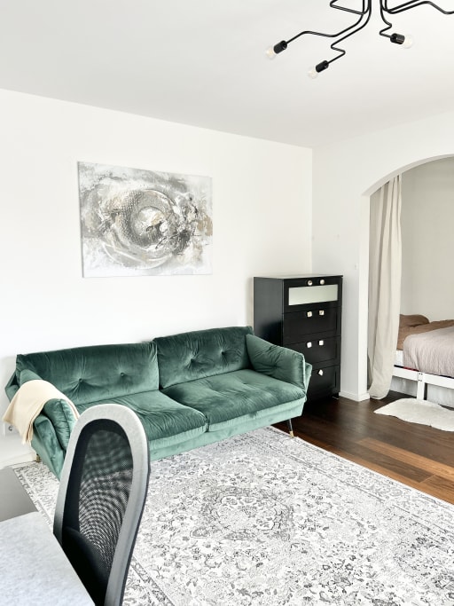 Rent 1 room apartment München | Entire place | München | 1,5 Zimmer Wohnung | Vollmöbliert mit großem Balkon