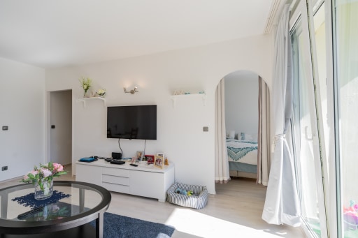 Miete 1 Zimmer Wohnung Berlin | Ganze Wohnung | Berlin | Schöne moderne Wohnung mit Balkon in der Nähe von Schloss Charlottenburg | Hominext