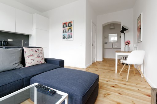 Rent 1 room apartment Berlin | Entire place | Berlin | 2-Zimmer Traum-Apartment mit Blick auf den Weinbergpark am Rosenthaler Platz | Hominext