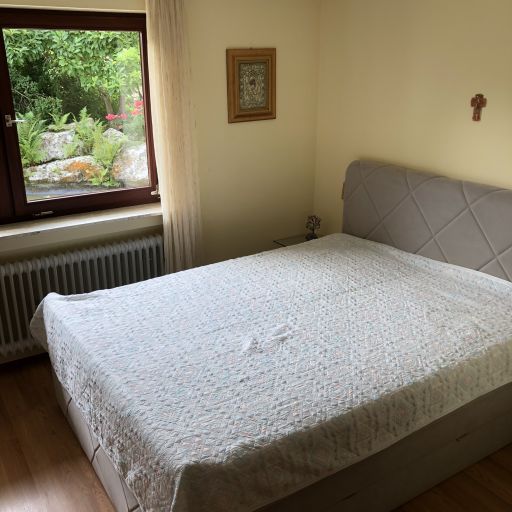 Miete 1 Zimmer Wohnung Neckartailfingen | Ganze Wohnung | Neckartailfingen | UG Wohnung mit großer Terrasse, Garten und Teich. | Hominext