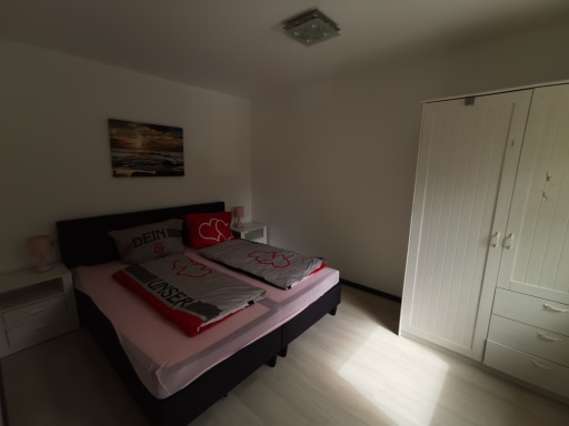 Miete 2 Zimmer Wohnung Köln | Ganze Wohnung | Köln | 3-Zimmer Wohnung in der Nähe vom Flughafen | Hominext