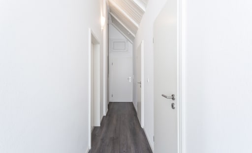 Rent 1 room apartment Frankfurt am Main | Entire place | Frankfurt am Main | Charmante, helle 3-Zimmerwohnung, möbliert, mit Fahrstuhl und großem Balkon | Hominext