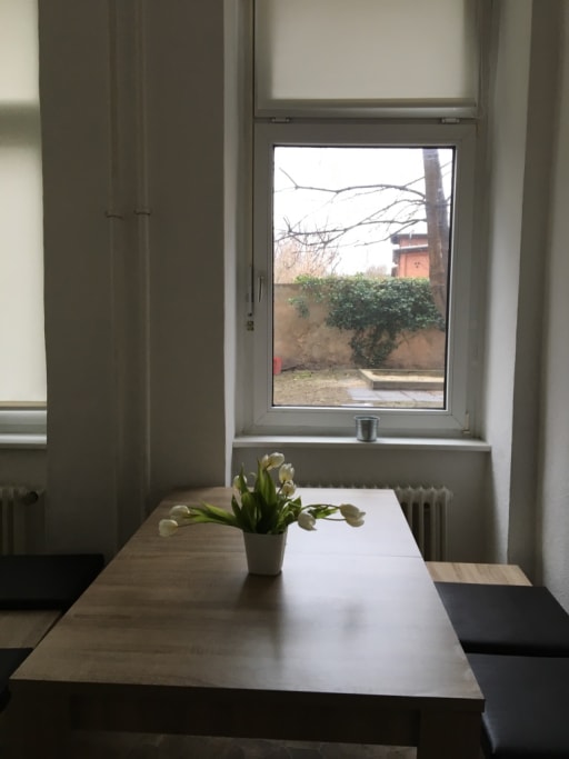 Rent 1 room apartment Berlin | Entire place | Berlin | Schönes Loft, U-Banh, Straßenbahnbus, gute Heizung, hell und ruhig. | Hominext