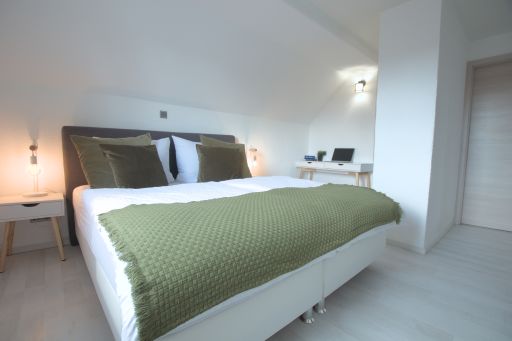 Miete 2 Zimmer Wohnung Bad Rappenau | Ganze Wohnung | Bad Rappenau | Roomfall: Moderne Suite-Schreibtisch-Küche-Wanne | Hominext