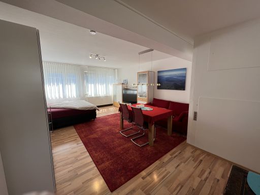 Rent 2 rooms apartment Friedrichshafen | Entire place | Friedrichshafen | Geräumige Zweizimmerwohnung | Hominext