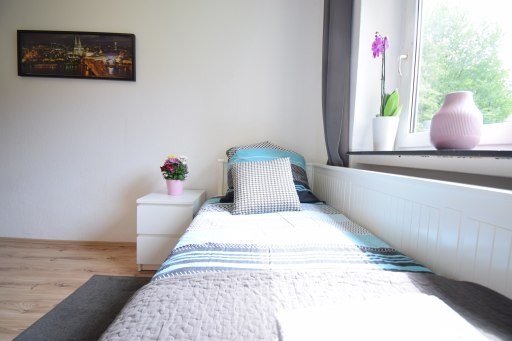 Miete 1 Zimmer Wohnung Hürth | Studio | Hürth | süßes Zimmer mit schicker Küche + 2 Bäder | Hominext