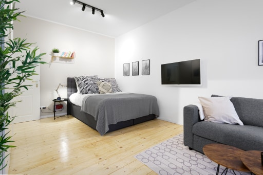 Rent 1 room apartment Berlin | Entire place | Berlin | 1- Zimmer Studio mit offener Wohnküche | Hominext