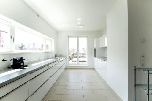 Rent 8 rooms apartment Berlin | Studio | Berlin | Private Room in Friedrichshain, Berlin | Hominext