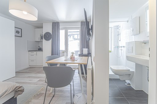 Miete 1 Zimmer Wohnung Düsseldorf | Ganze Wohnung | Düsseldorf | *****DESIGNER-STADTAPARTMENT ZUM INNENHOF GERICHTET***** | Hominext