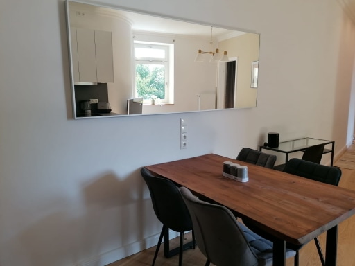 Rent 2 rooms apartment Berlin | Entire place | Berlin | 2-Zimmer-Wohnung mit idyllischem Balkon | Hominext