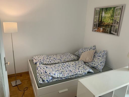 Miete 1 Zimmer Wohnung Hamburg | Ganze Wohnung | Hamburg | Charmantes helles Studio mit Gartenblick | Hominext