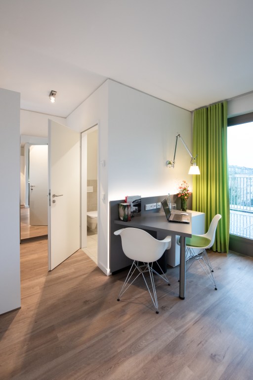 Rent 1 room apartment Köln | Entire place | Köln | LONGSTAY-RABATT - Rooftop Fair - Luxus Studio Apartment im Zentrum