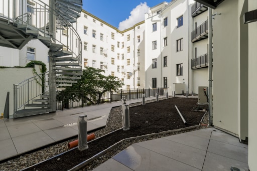 Miete 2 Zimmer Wohnung Berlin | Ganze Wohnung | Berlin | Schöne helle 3-Zimmer Wohnung mit Balkon am Hermannplatz | Hominext