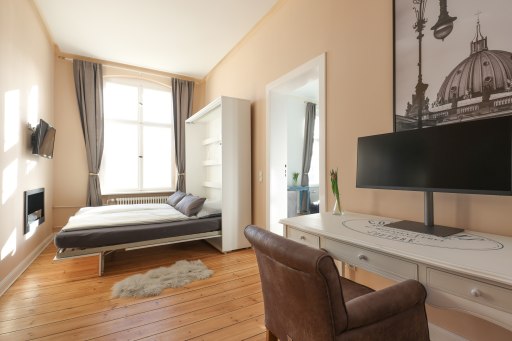 Rent 2 rooms apartment Berlin | Entire place | Berlin | +DIPLOMATS RENTAL+FURNISHED APARTMENT+CITYCENTER+SCHÖNEBERG+FITTED KITCHEN+6 PERSONS POSSIBLE | Hominext