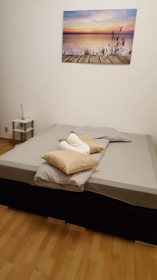 Rent 4 rooms apartment Wuppertal | Entire place | Wuppertal | Apartment am Unteren-Nützenberg | Hominext