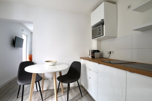 Miete 1 Zimmer Wohnung Köln | Ganze Wohnung | Köln | Schönes Studio-Apartment direkt an der Messe | Hominext