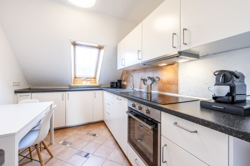 Rent 2 rooms apartment Böblingen | Entire place | Böblingen | Exclusive 3,5-Zimmer Maisonettewohnung I Familie I TOP-Location I Homeoffice | Hominext