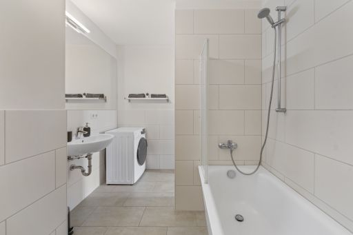 Rent 3 rooms apartment Berlin | Entire place | Berlin | 3-Schlafzimmer großzügige Familienwohnung, frisch renoviert | Hominext