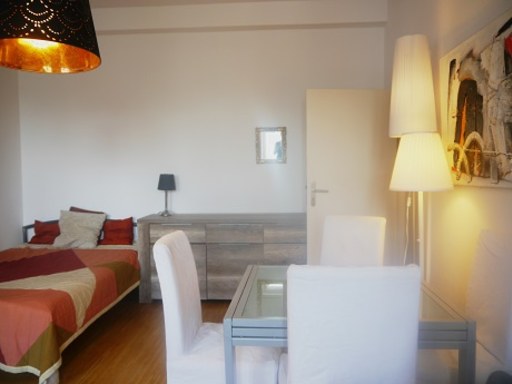 Rent 2 rooms apartment Berlin | Entire place | Berlin | Gemütliches Apartment mit Badewanne in Charlottenburg | Hominext