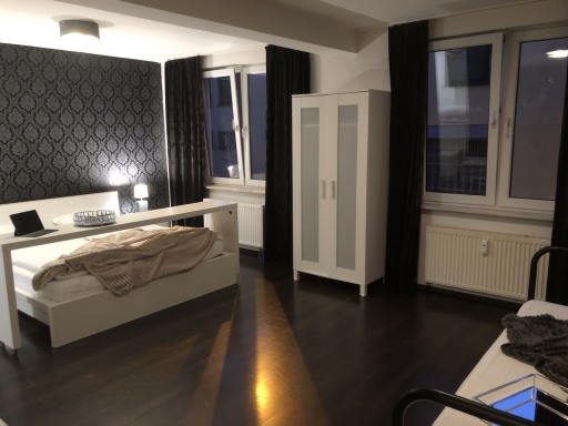 Miete 1 Zimmer Wohnung Köln | Ganze Wohnung | Köln | Studio in perfekter Innenstadtlage am Rhein und Schokoladenmuseum | Hominext