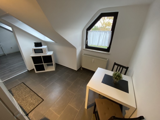 Miete 1 Zimmer Wohnung Mannheim | Ganze Wohnung | Mannheim | Großzügiges 1-Zimmer-Apartment in Mannheim-Rheinau | Hominext