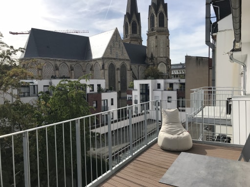 Miete 1 Zimmer Wohnung Düsseldorf | Ganze Wohnung | Düsseldorf | Top zentral in Düsseldorf, Kernsaniert, Top ausgestattet mit großem Südbalkon | Hominext