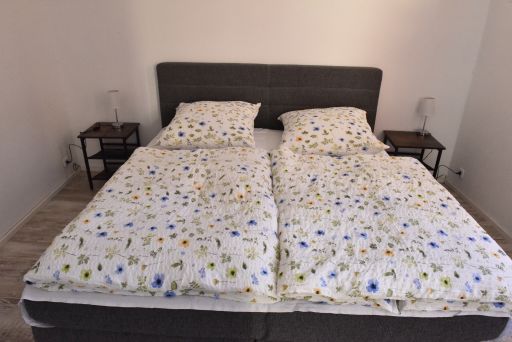 Rent 3 rooms apartment Wuppertal | Entire place | Wuppertal | Modernes, großes Apartment Wuppertal | Hominext