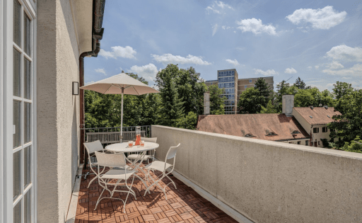 Rent 1 room apartment Haar | Entire place | Haar | Exklusive, voll möblierte 2-Zimmer-Wohnung mit Balkon und Tiefgarage in attraktiver Randlage von München | Hominext