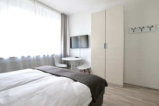 Miete 1 Zimmer Wohnung Köln | Ganze Wohnung | Köln | 1-Zimmer Apartment am Friesenplatz | Hominext