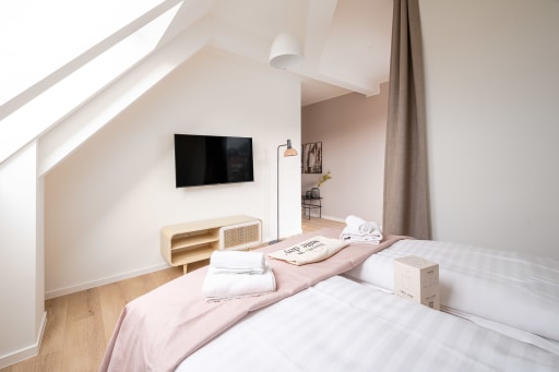 Miete 1 Zimmer Wohnung Stuttgart | Ganze Wohnung | Stuttgart | Suite mit Balkon - Stuttgart Elsenhansstr. | Hominext