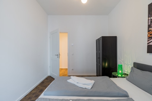 Miete 2 Zimmer Wohnung Berlin | Ganze Wohnung | Berlin | Schöne helle 3-Zimmer Wohnung mit Balkon am Hermannplatz | Hominext