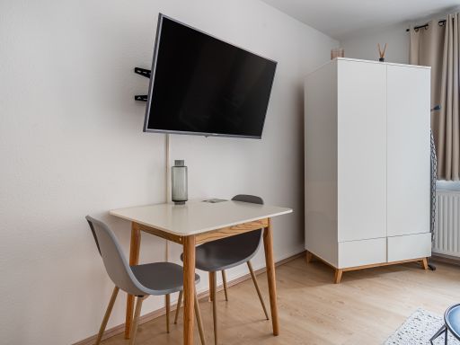 Miete 1 Zimmer Wohnung Magdeburg | Ganze Wohnung | Magdeburg | Magdeburg Breiter Weg Suite mit Balkon | Hominext