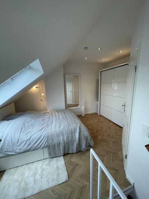 Miete 1 Zimmer Wohnung Rösrath | Ganze Wohnung | Rösrath | Stilvolle Maisonette Wohnung in der Nähe vom Flughafen Köln | Hominext